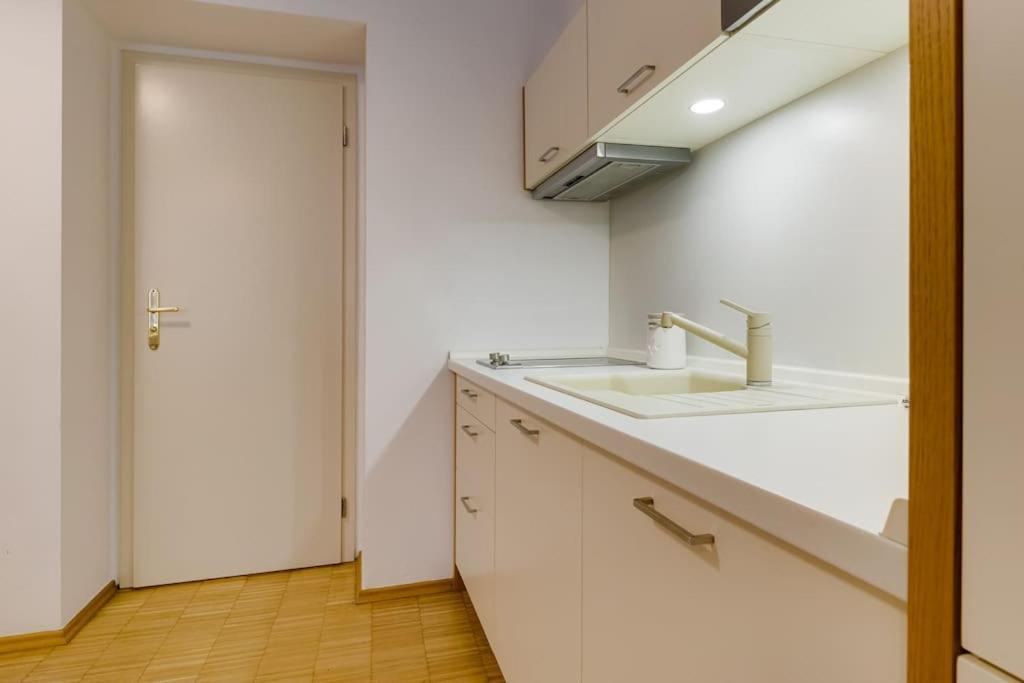 Deluxe Suite In Prime Location Prag Exterior foto